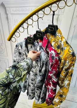 شومیز زنانه کرپ کاملیس